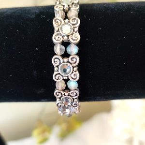 NWOT Beads and silver bracelet